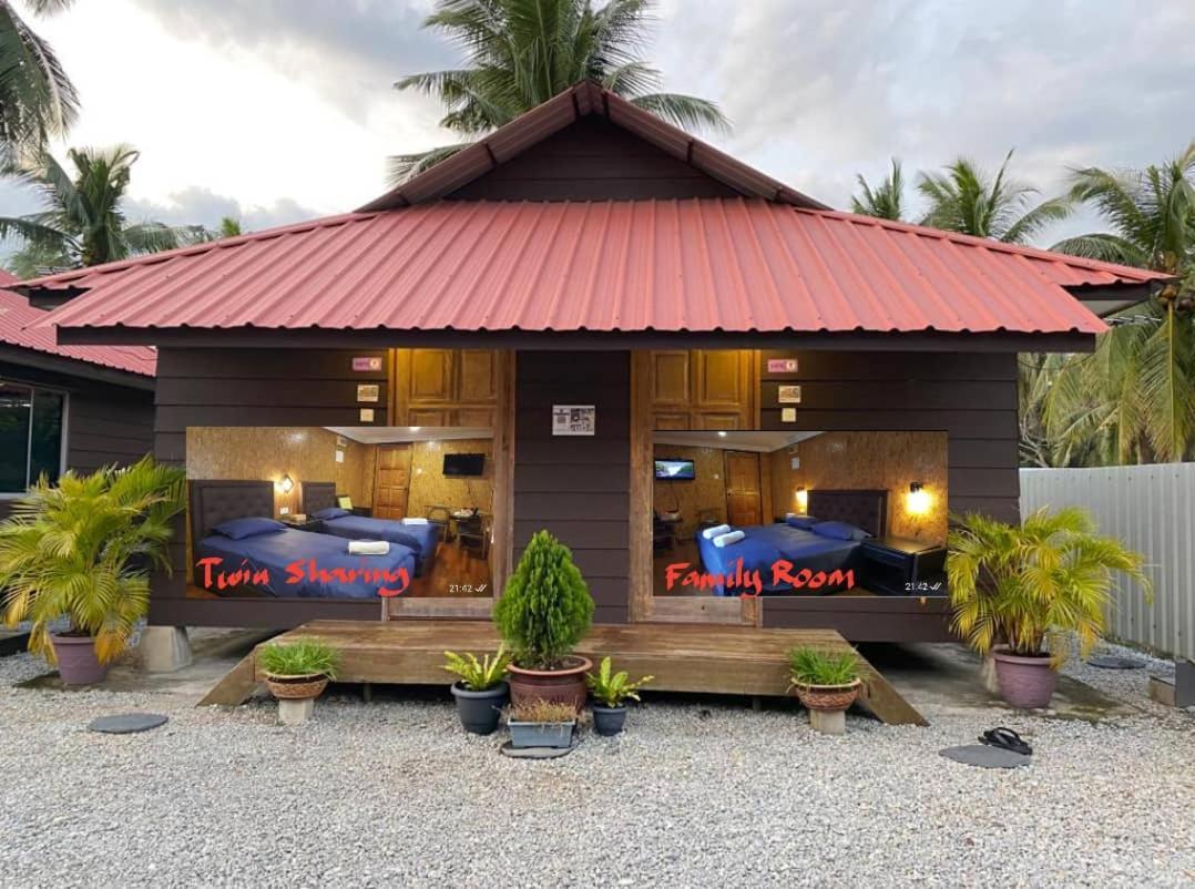 Homestay Umbai Kelana Merlimau Exterior photo