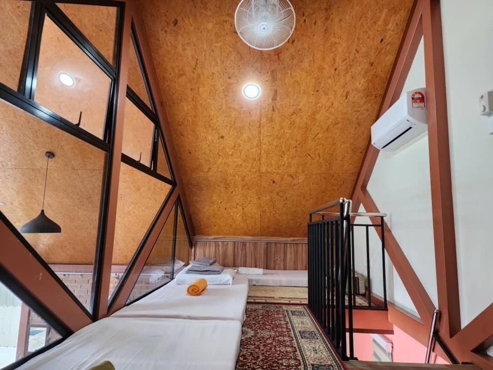 Homestay Umbai Kelana Merlimau Exterior photo