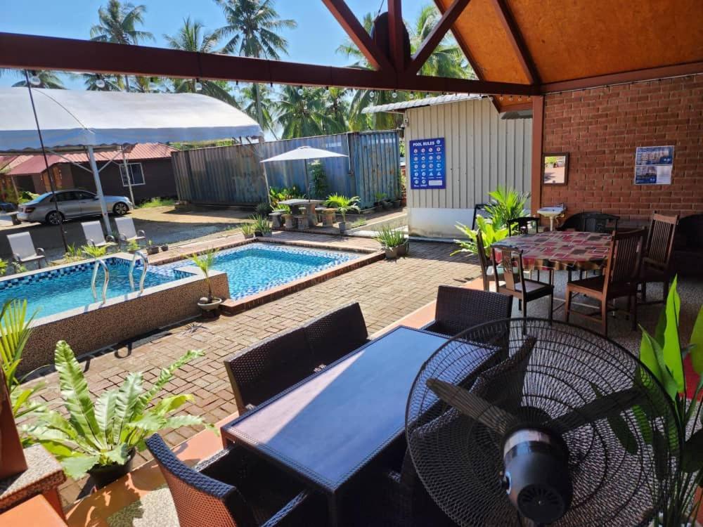 Homestay Umbai Kelana Merlimau Exterior photo